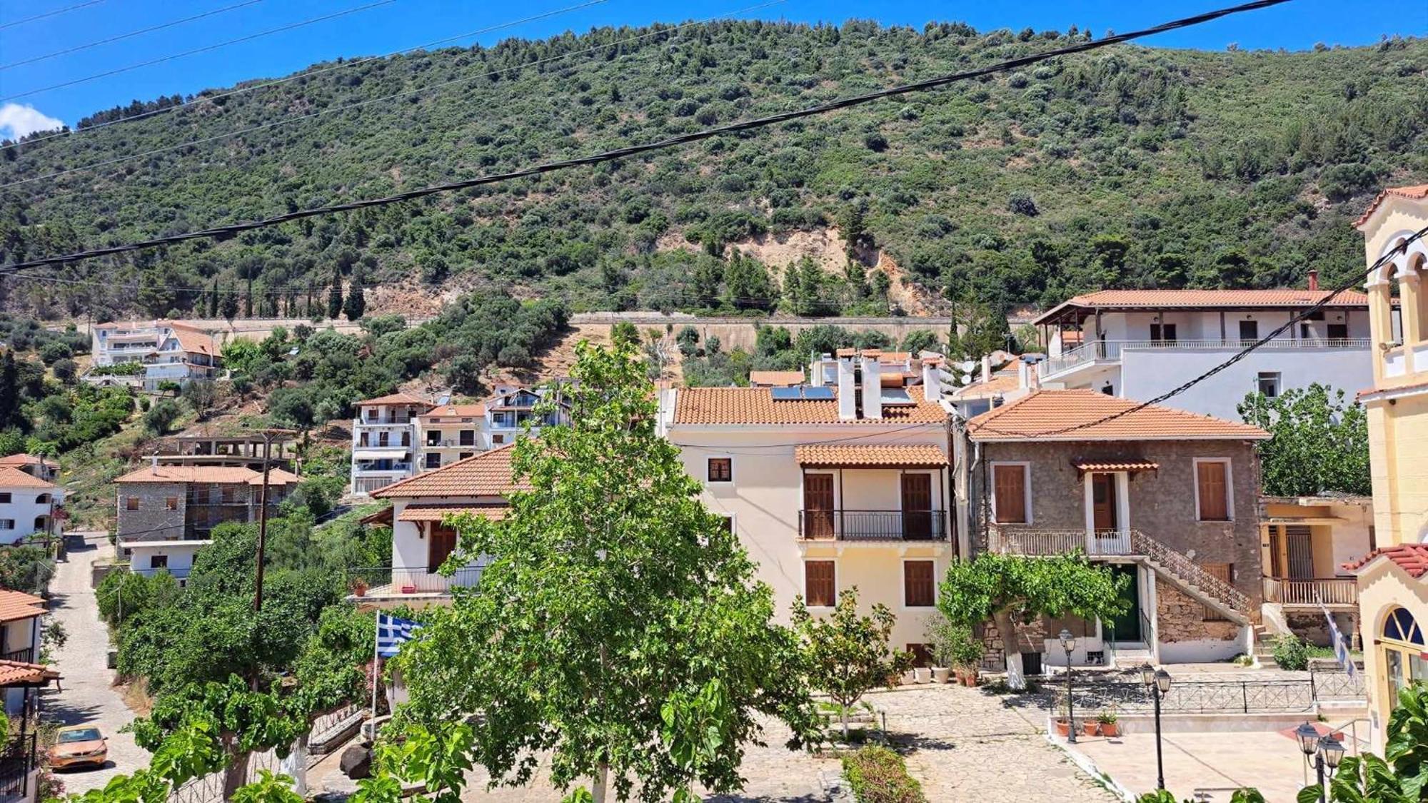 Heirlooms And Halos Monastiraki (Phocis) Exterior foto